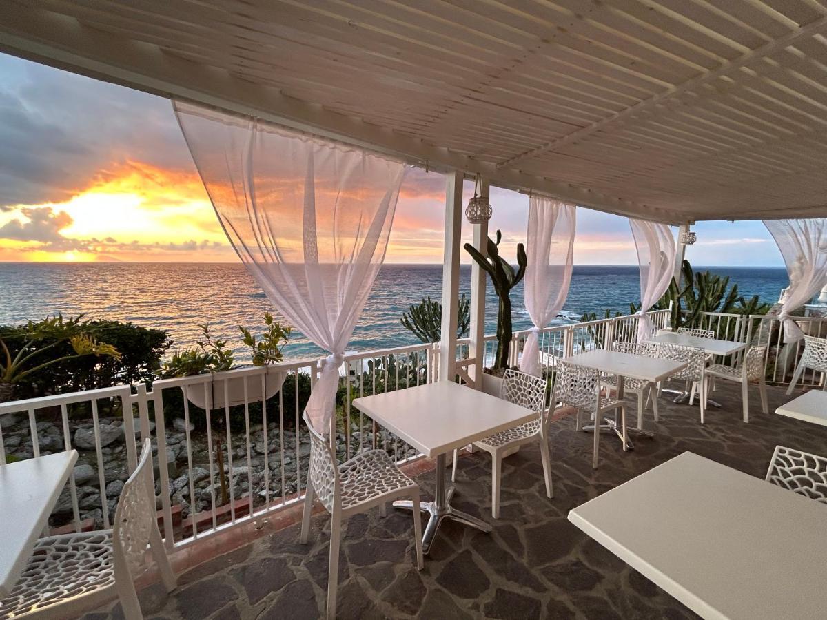 Mediterranean Boutique Hotel Тропея Экстерьер фото