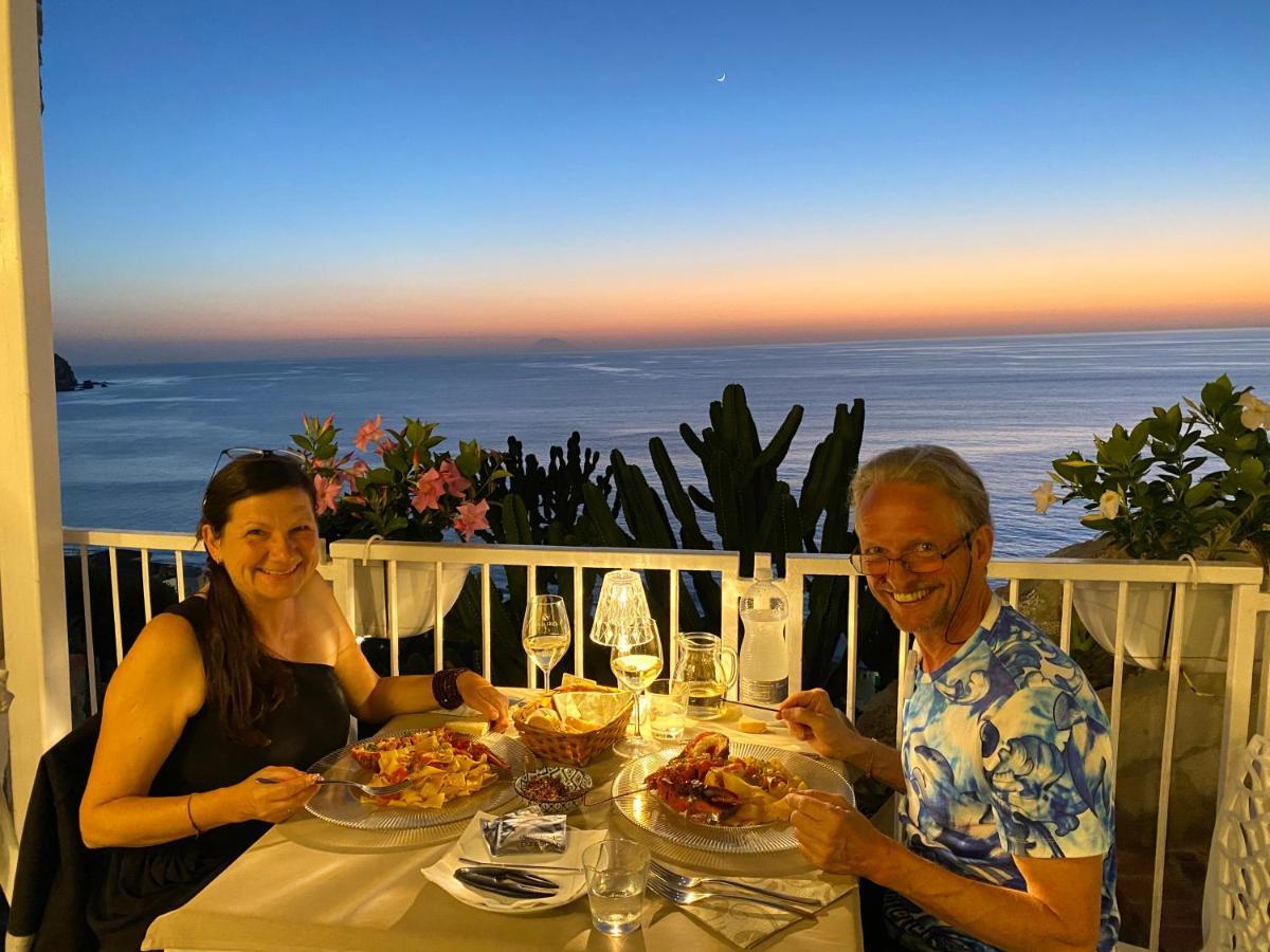 Mediterranean Boutique Hotel Тропея Экстерьер фото