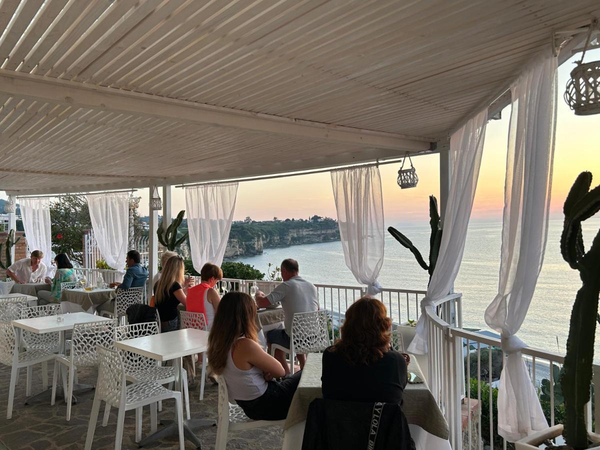 Mediterranean Boutique Hotel Тропея Экстерьер фото