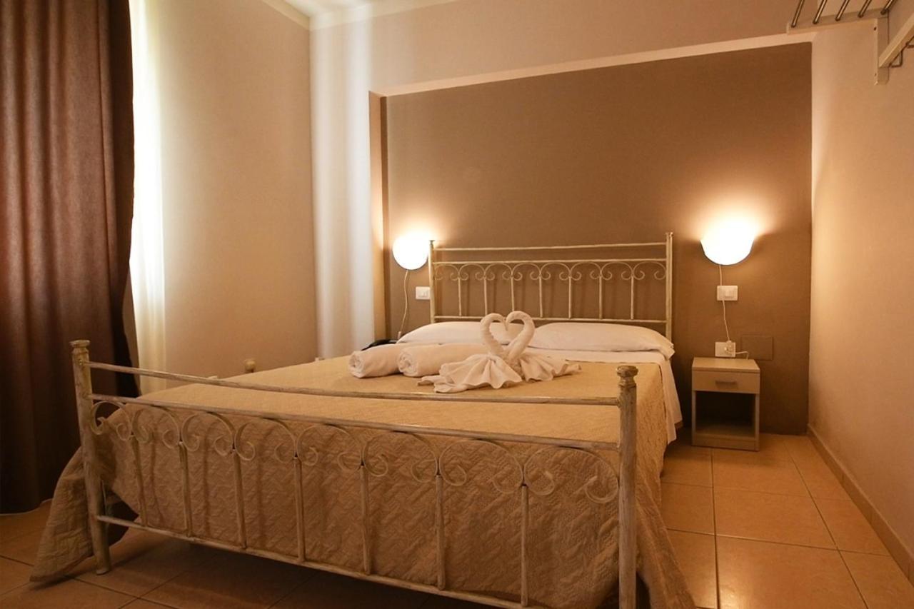Mediterranean Boutique Hotel Тропея Экстерьер фото