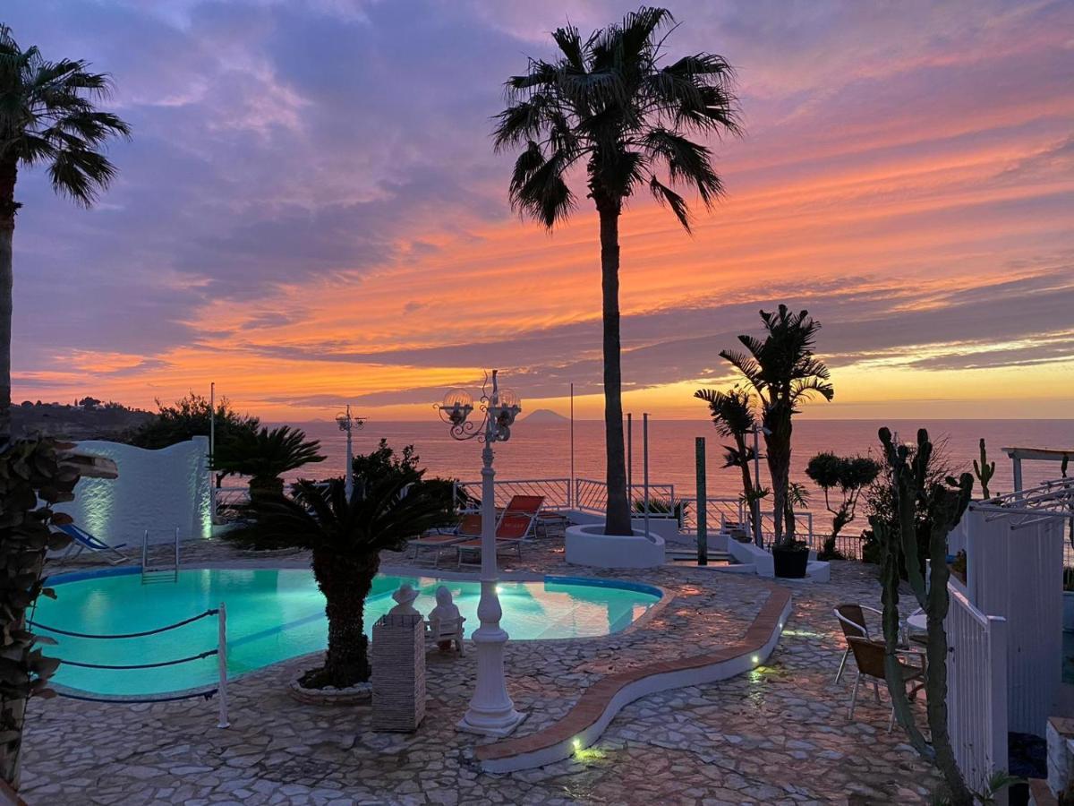 Mediterranean Boutique Hotel Тропея Экстерьер фото
