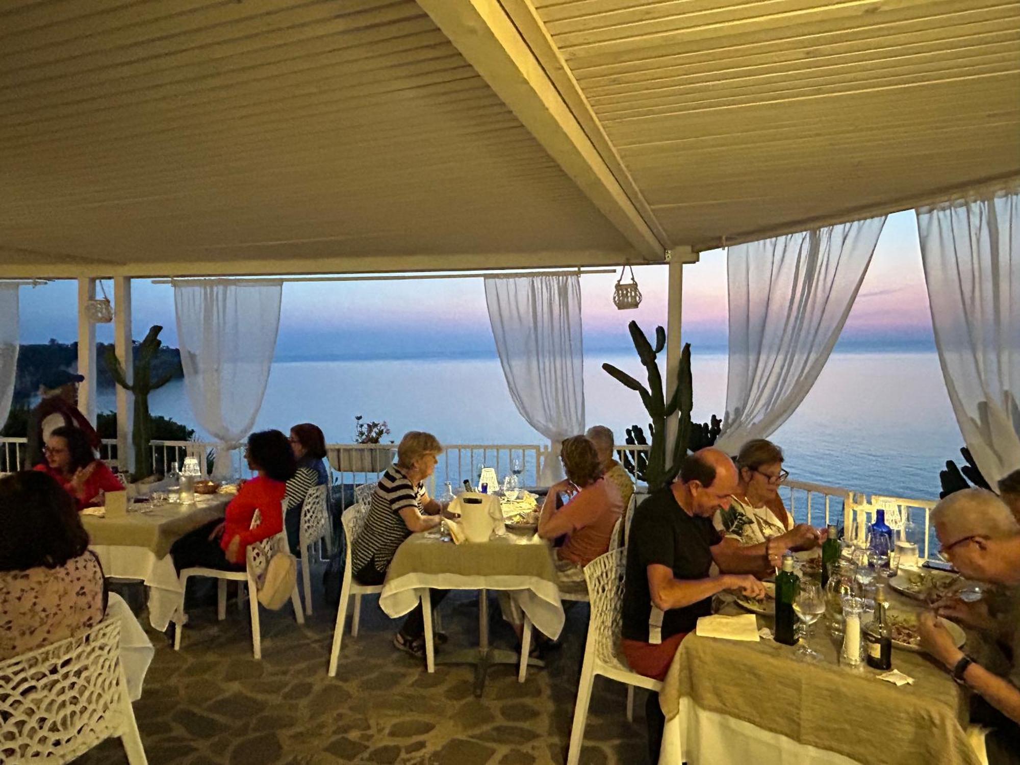 Mediterranean Boutique Hotel Тропея Экстерьер фото