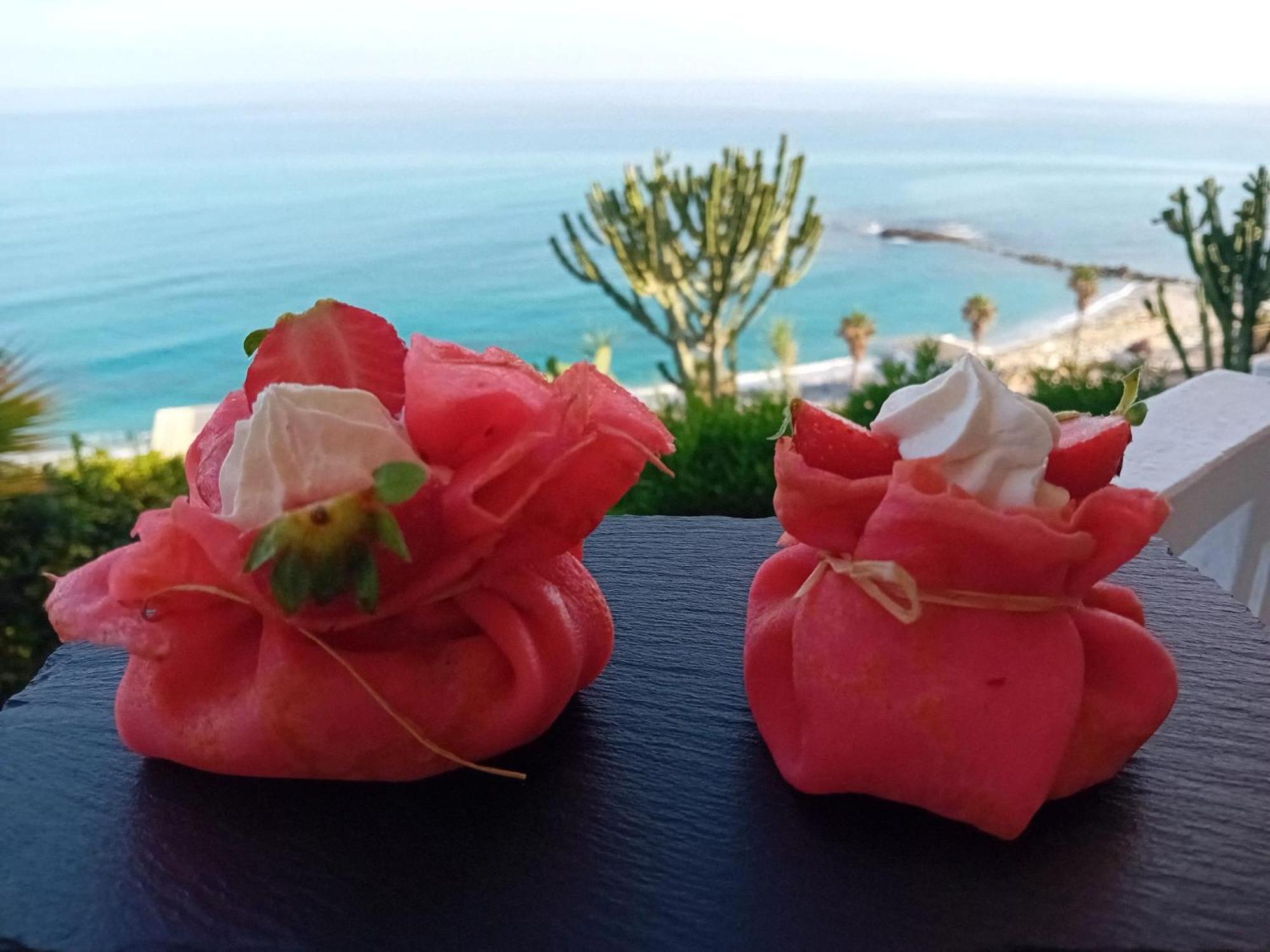 Mediterranean Boutique Hotel Тропея Экстерьер фото